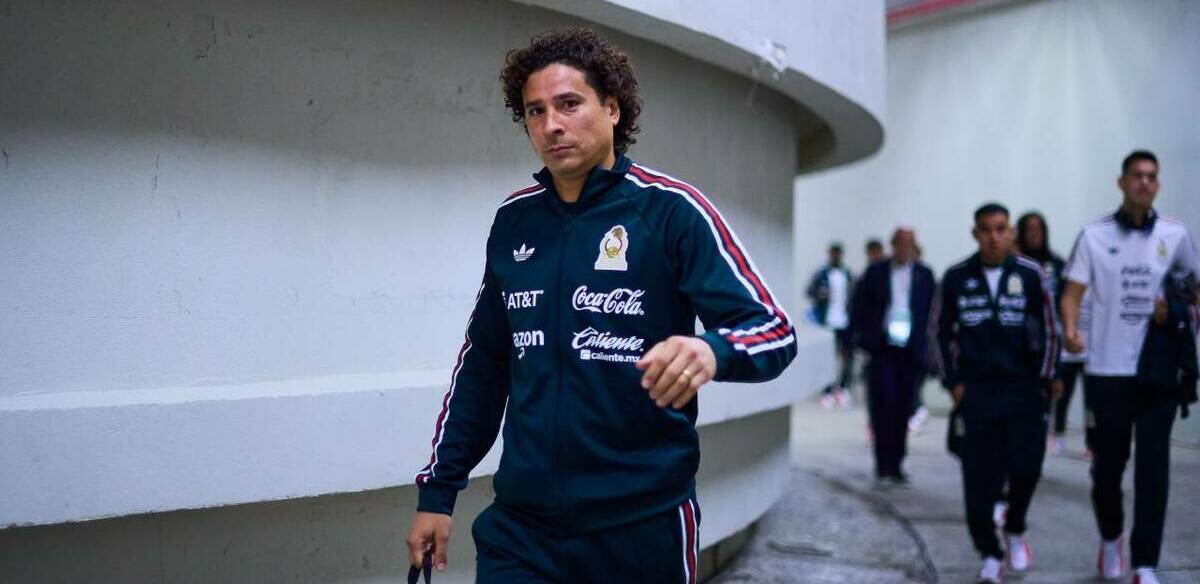 Guillermo Ochoa se ve ganando en el juego inicial del Mundial 2026 (Mexsport)