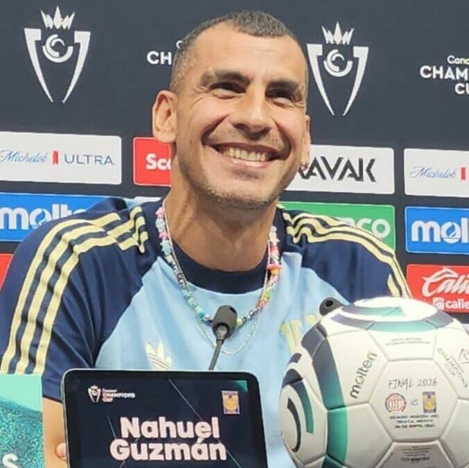 El Patón irónizo con la Concachampions y la comparó con la Copa Libertadores (Fotografía: Roberto Flores)