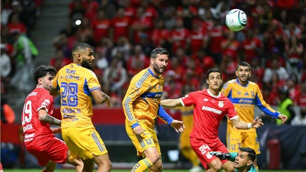 Gignac falló de manera increíble ante Toluca (Fotografía: Mexsport)
