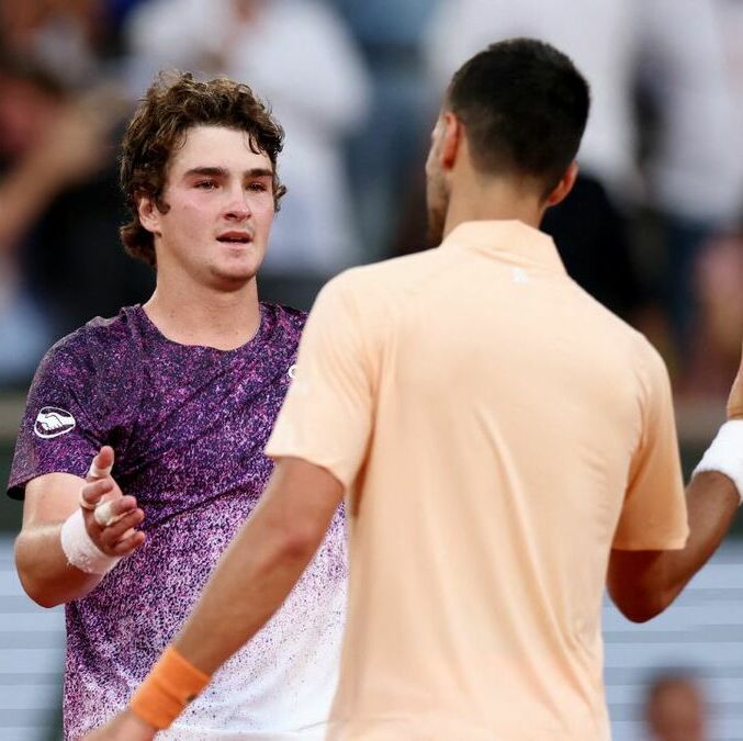 Joao Fonseca venció a Novak Djokovic (Reuters)