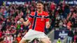 Jorgen Strand Larsen, de Noruega, celebra su doblete que puso el 3-0 en el marcador. (Foto: EFE)