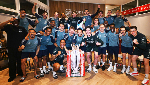 Jugadores del Arsenal celebran el título. (Foto: X @Arsenal)