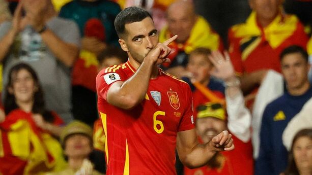 Mikel Merino marcó doblete ante Bulgaria (Reuters)