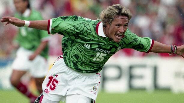 Luis Hernández vistió el histórico jersey del calendario del sol (Mexsport)