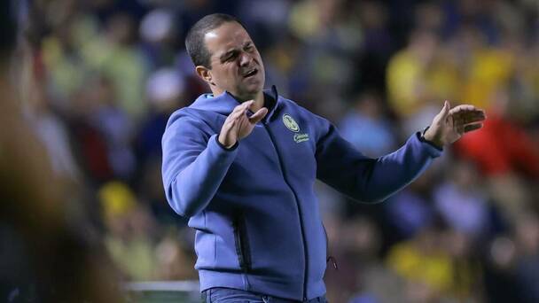 André Jardine se iría del América (Imago7)