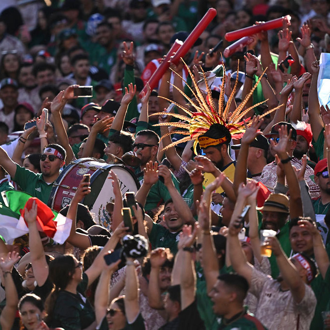 Los aficionados tendrán múltiples prohibiciones en el Mundial. (Foto: Imago7)