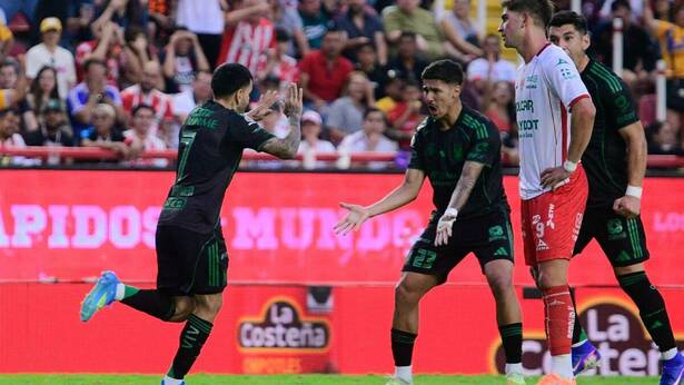 Correa rescató a los Tigres (Imago7)