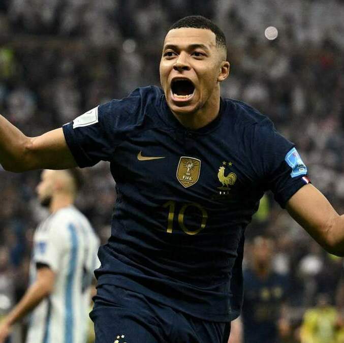 Kylian Mbappé quiere seguir haciendo historia en los Mundiales (Reuters)