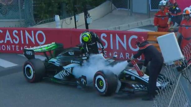 Monoplaza de Checo Pérez se incendio en Mónaco / Captura