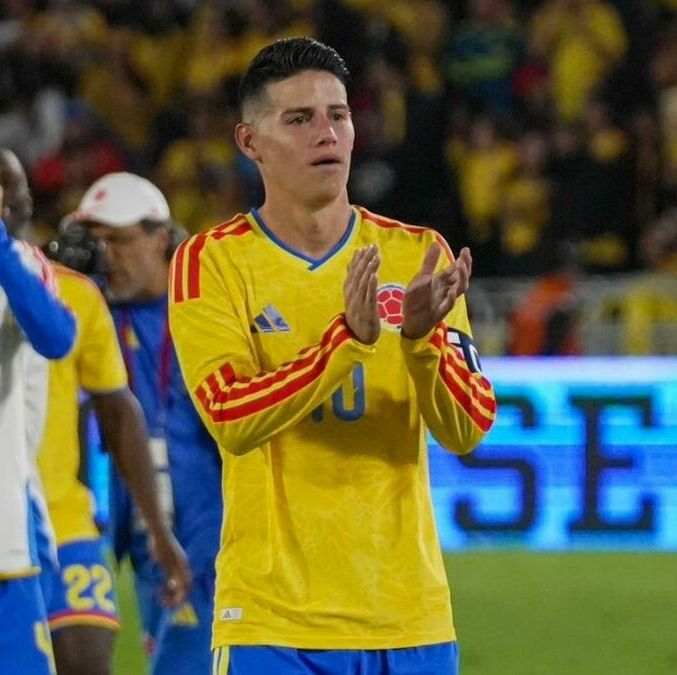 James Rodríguez con Colombia (@jamesdrodriguez)