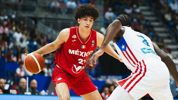 El mexicano Karim López apunta a jugar en la NBA (FOTO: @karim_lopez21)