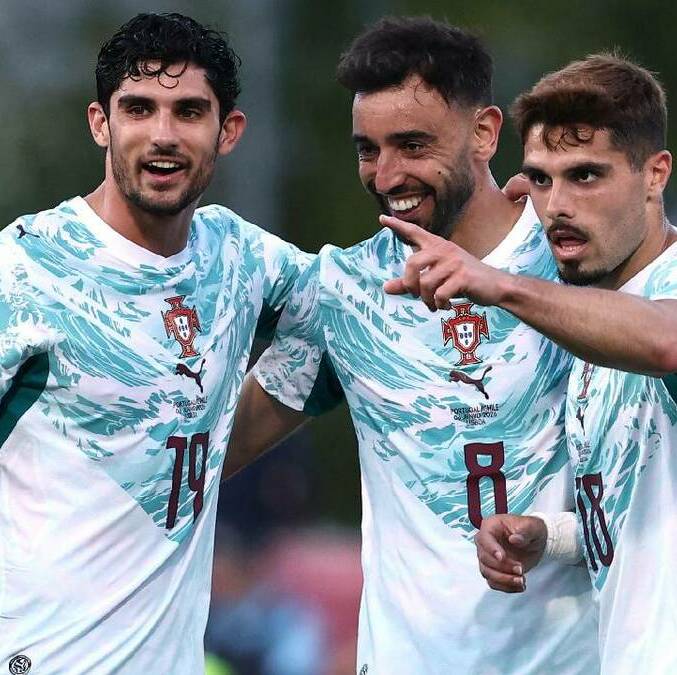 Portugal vence en casa a Chile en amistoso / Reuters
