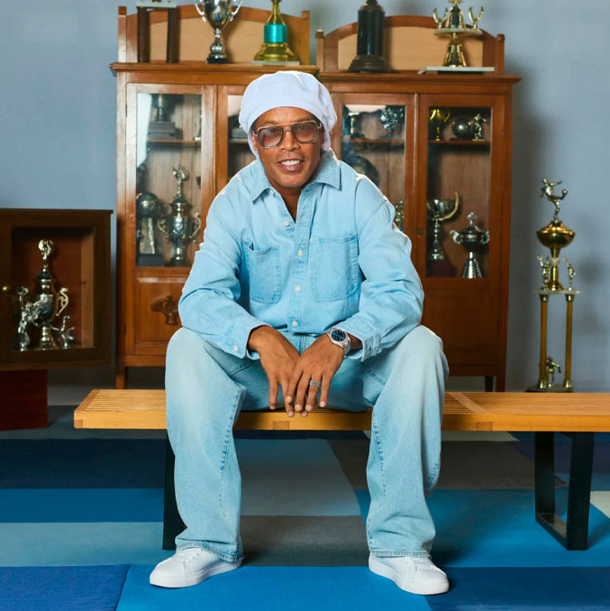 Ronaldinho forma parte de la campaña 'The Greats'. (Foto: American Eagle)