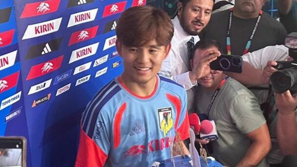 Takefusa Kubo habló del cambio de canchas para entrenar (Fotografía: Aarón Hernández)
