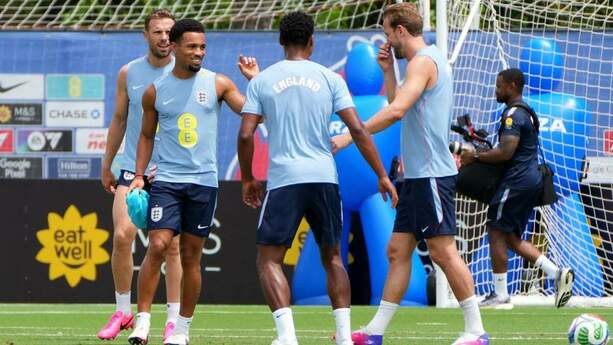 Inglaterra va con tecnología para reducir las temperaturas de sus jugadores (Reuters)