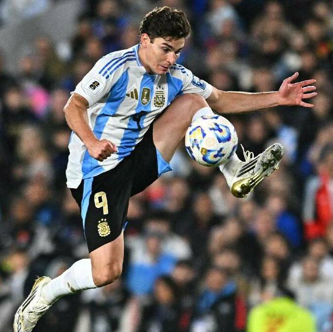 Real Madrid ofertó por Julián Álvarez / Reuters
