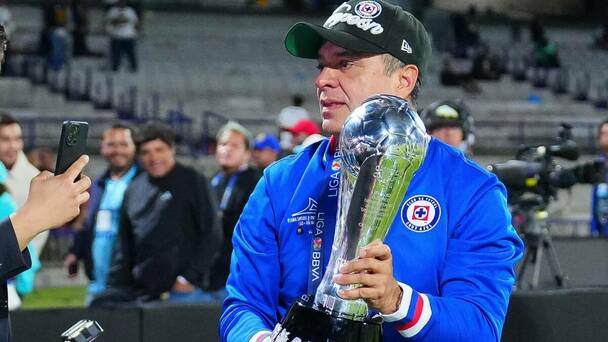 Víctor Velázquez dice que Cruz Azul sería Bicampeón (Imago7)