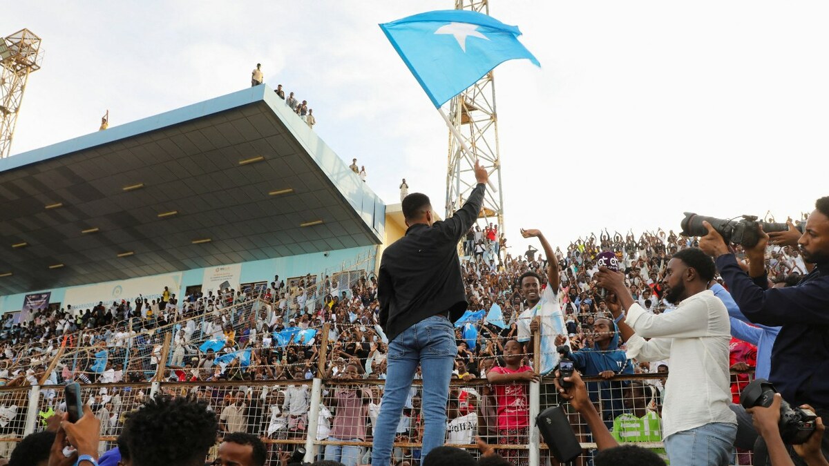 Omar Abdulkadir Artan en Somalia, luego de que Estados Unidos le impidiera la entrada (Reuters)