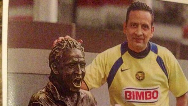 Así fue la historia de 'Nachito', el fiel aficionado del Club América y su estatua. (Milenio).