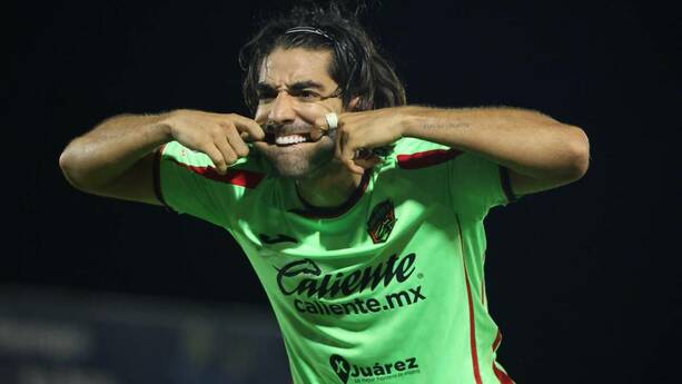 Rodolfo Pizarro celebra su gol ante Pumas (Imago7)