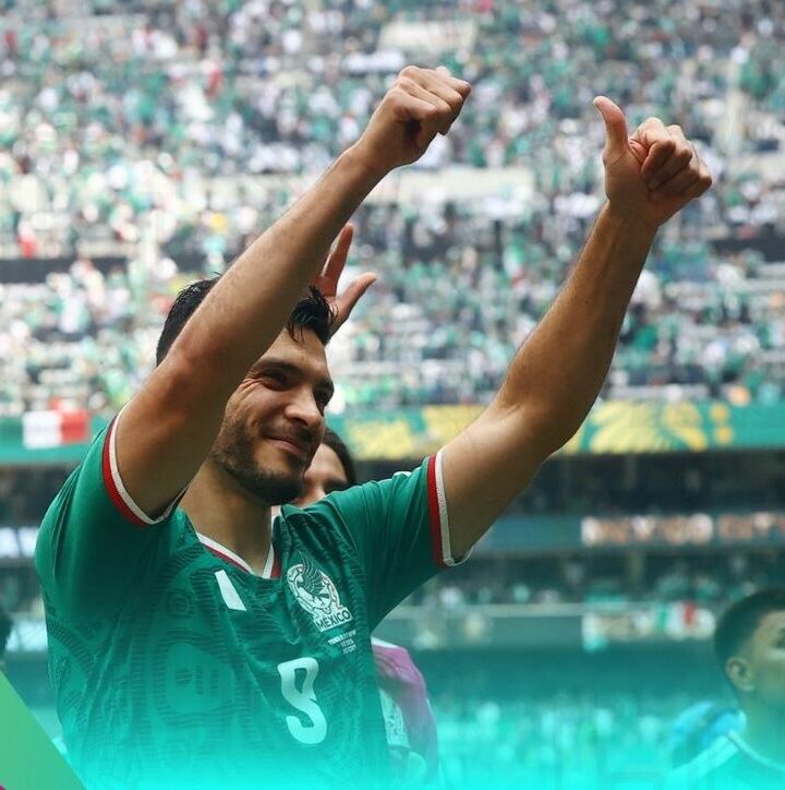Raúl Jiménez hizo su primera anotación en Copas del Mundo (Reuters)