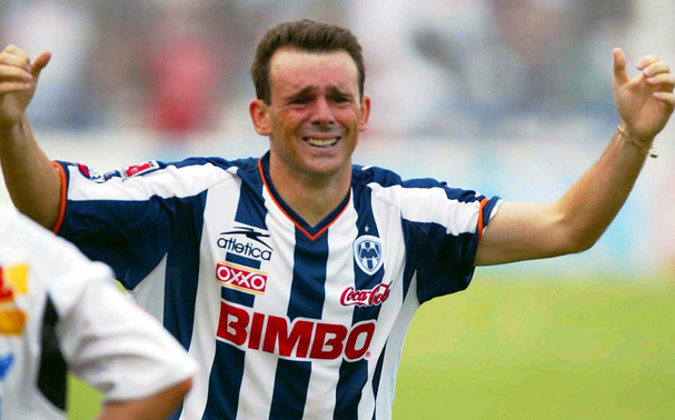Verdirame cree sospechoso que se queden con Mora. (Foto: Mexsport)