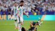 Lionel Messi se salvó de la roja por una falta a Aissa Mandi (Reuters)