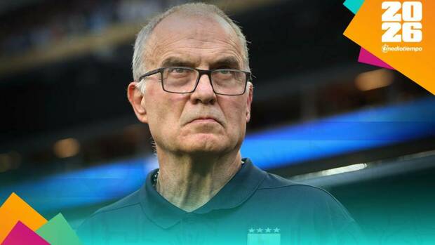 Marcelo Bielsa habla sobre las fotos que le tomaron con la mirada baja / Reuters