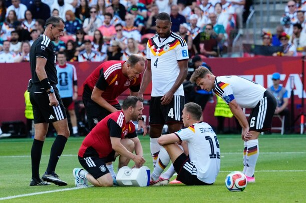 Nico Schlotterbeck se lesionó ante Costa de Marfil (Reuters)