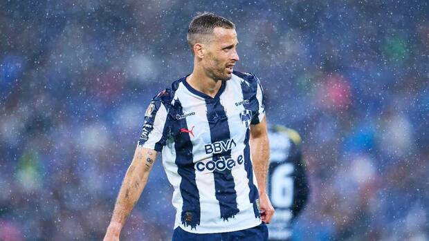 Sergio Canales se despidió de todos en el Barrial / Mexsport