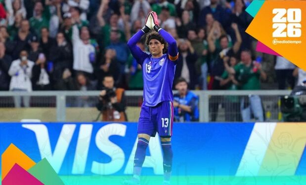 Guillermo Ochoa recibió un homenaje con el Tri en el último duelo de la fase de Grupos del Mundial (Imago7)