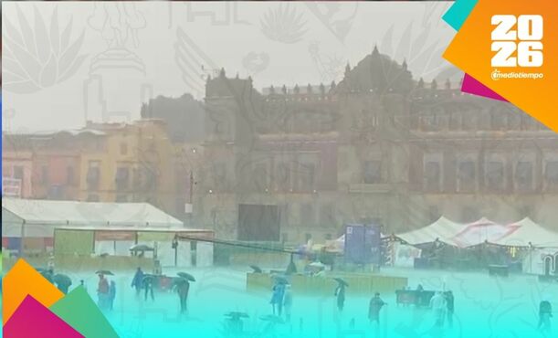 Una intensa lluvia interrumpió la transmisión del FIFA Fan Festival de la CDMX (Fotografía: Mario Badillo)