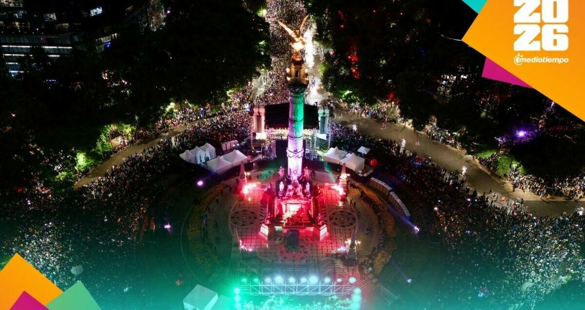 Asistieron 800 mil personas al Ángel de la Independencia por México | Foto: EFE