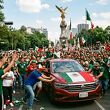 Empujado por una multitud: estos son los daños que puede sufrir un vehículo | Foto: Gemini