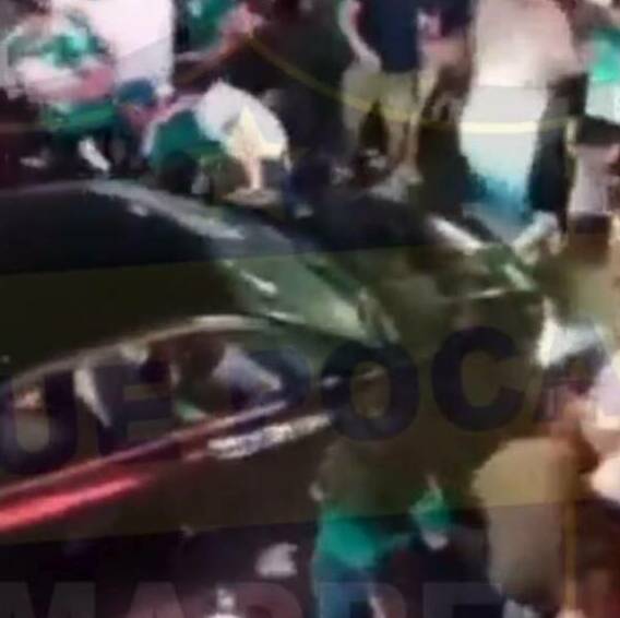 Los festejos por el triunfo de México se vieron manchados por este incidente (Captura)