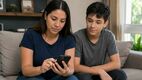 Las líneas utilizadas por menores de edad deben quedar registradas a nombre de un adulto. Foto: ChatGPT