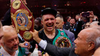 Usyk renunció a sus títulos de campeón mundial. (Foto: Reuters)