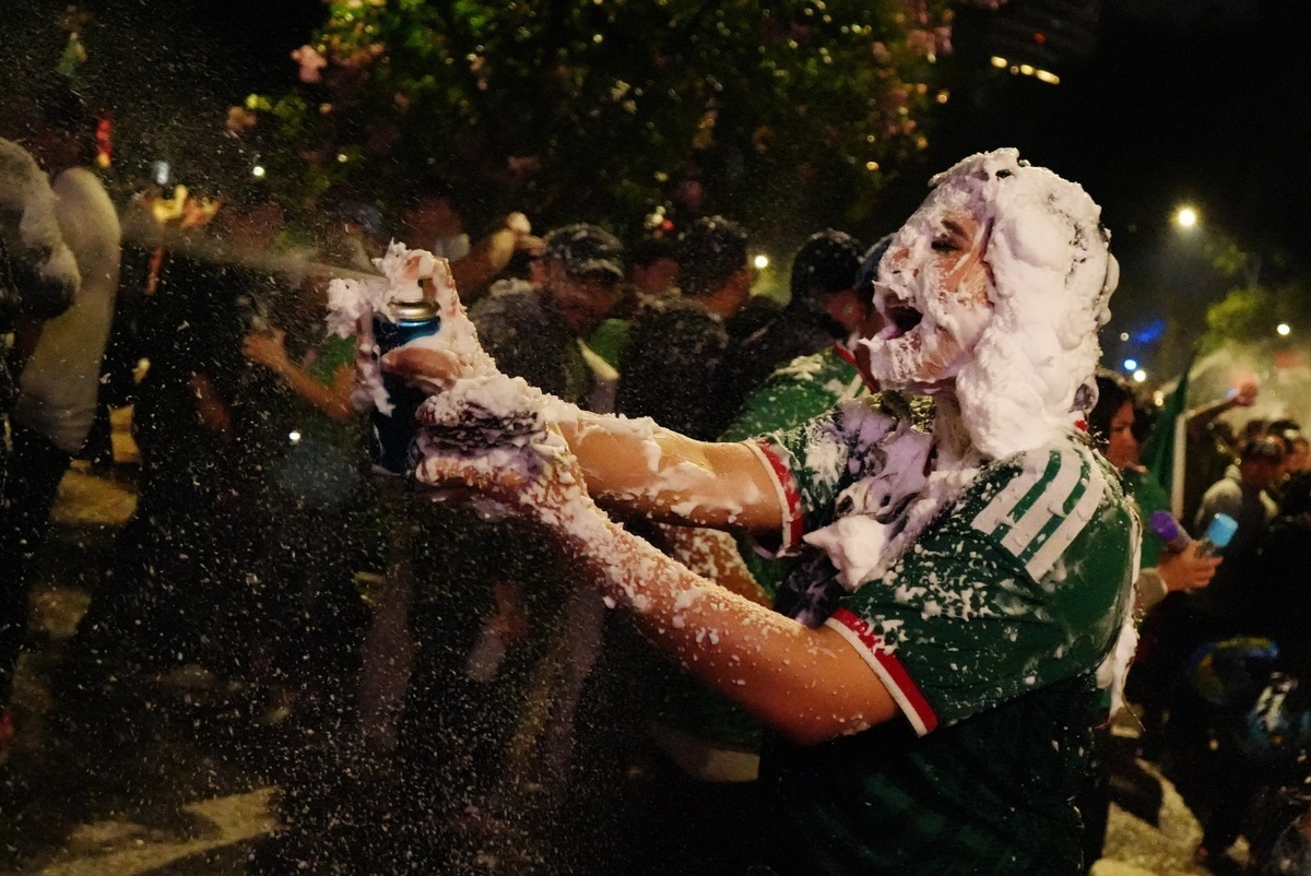 Las celebraciones de la Ciudad de México han dejado más de 40 toneladas de basura. (Reuters)