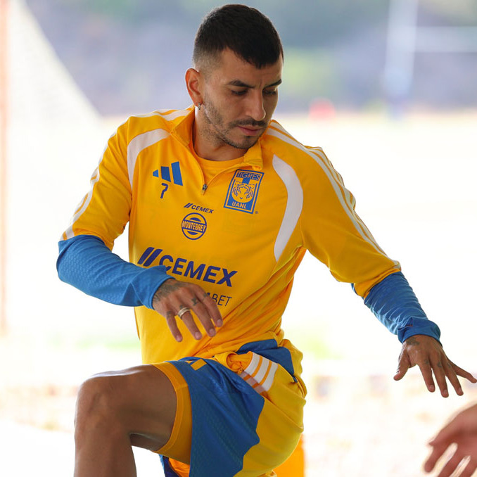 Ángel Correa trabaja en la pretemporada de Tigres. (Foto: X @TigresOficial)
