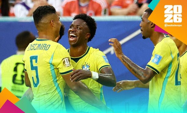 Brasil goleó a Escocia y se quedó con el liderato del Grupo C (Fotografía: Reuters)