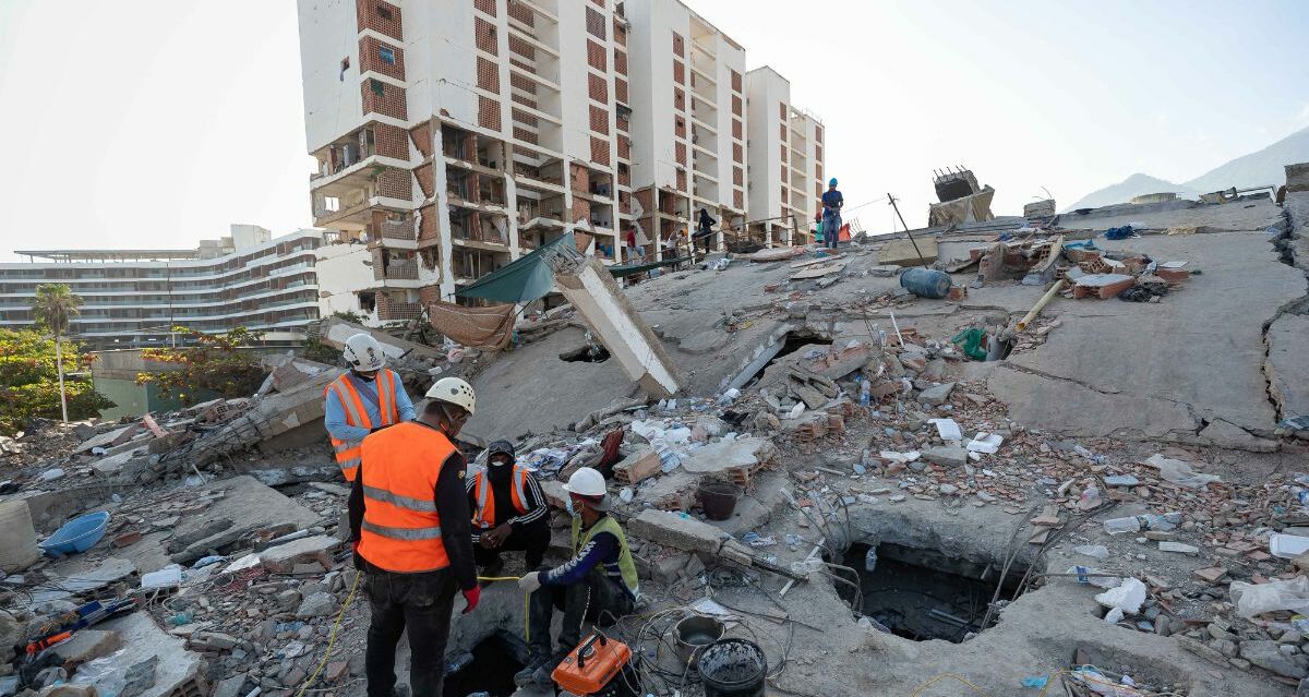 Continúan las búsquedas de heridos en Venezuela | Foto: EFE