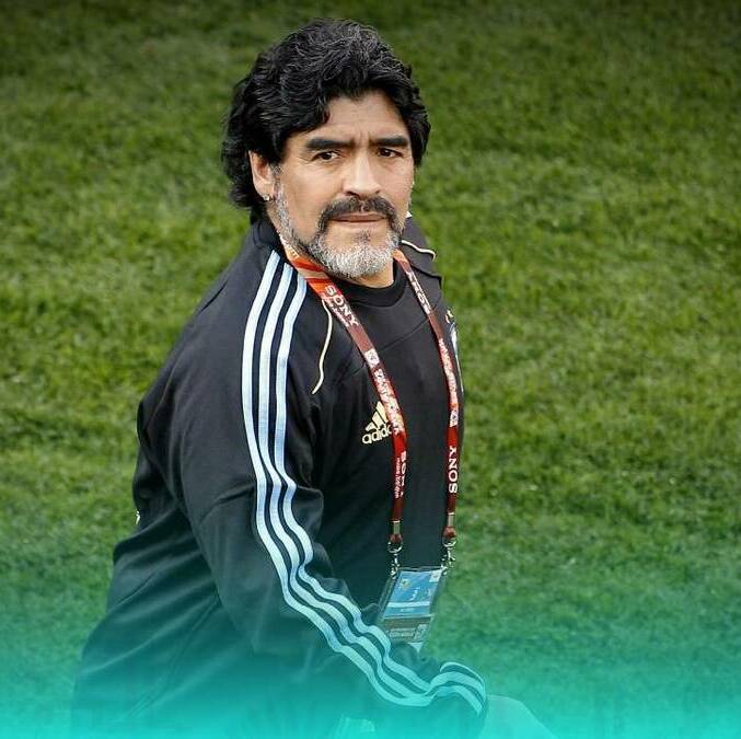 Diegoo Maradona llegó a hablar de las pausas de hidratación / Mexsport