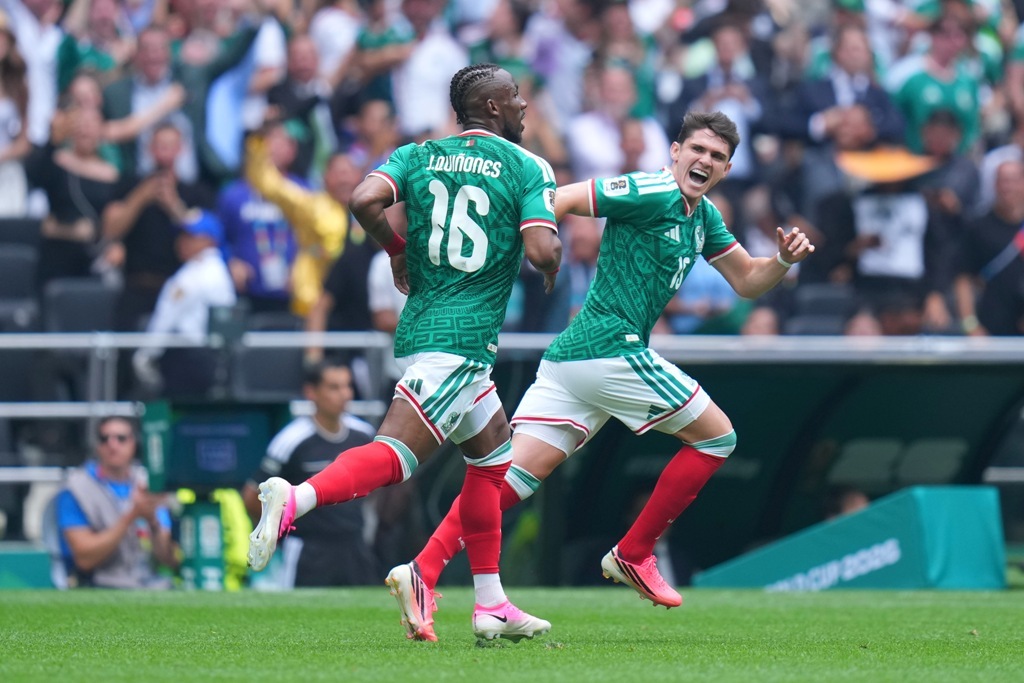 México quiere el boleto a Octavos de Final en casa y con su gente (Imago7)