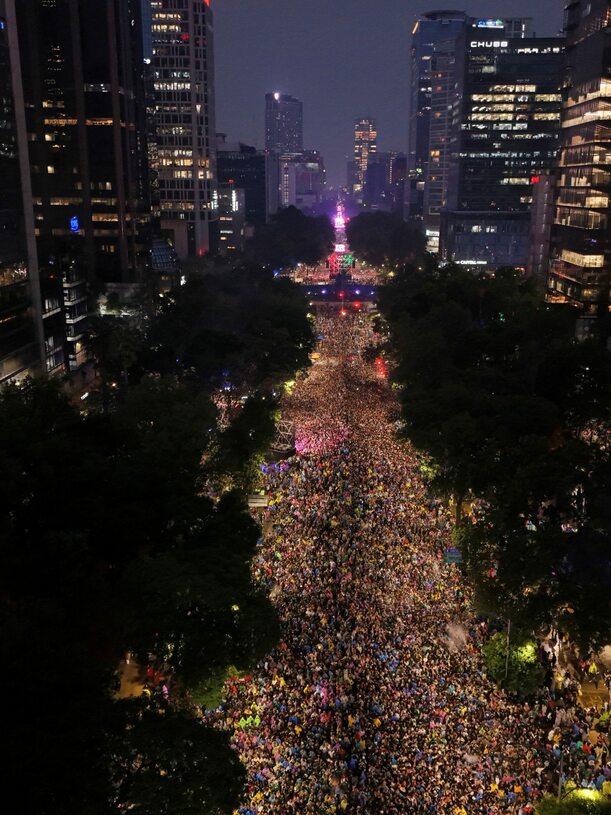 Reforma fue  lugar de una enorme fiesta (Reuters)