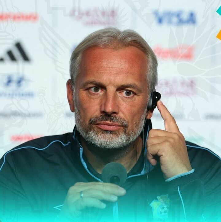 Tras la derrota de RD Congo ante Inglaterra, el técnico francés dejó la sala de prensa en shock. (Reuters)