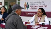 La Secretaría de Bienestar aclaró si los beneficiarios deben actualizar sus datos para recibir la Pensión Bienestar en julio. Foto: ChatGPT