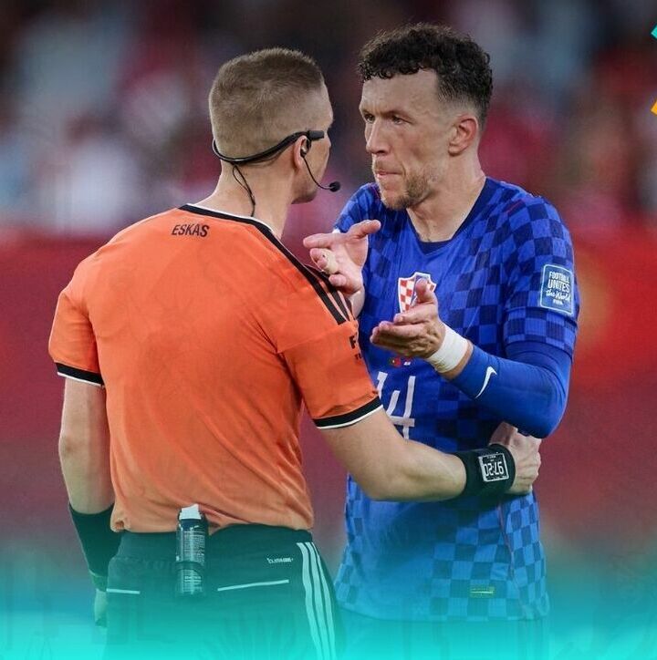 Jugadores de Croacia reclamaron al árbitro. (Foto: Mexsport)