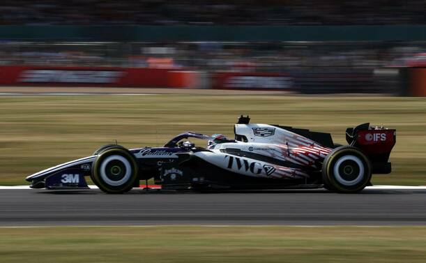 Checo Pérez finalizó en la última posición del Sprint / Reuters