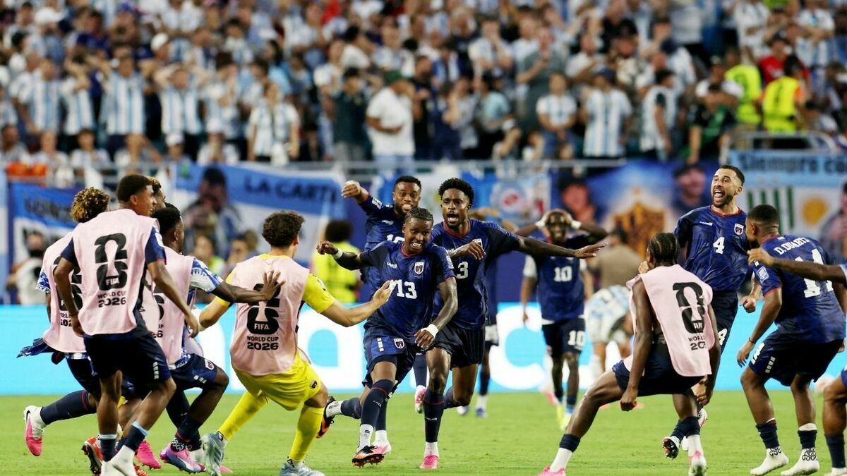 Sidny Lopes-Cabral puso el 2-2 para que Cabo Verde siguiera con vida ante Argentina. (Reuters)