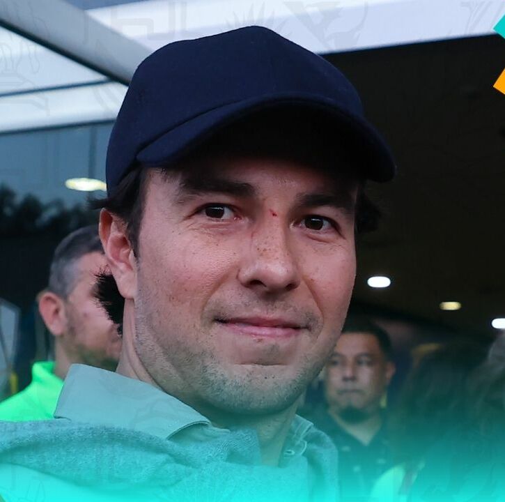 Checo Pérez 'desafió' a los ingleses en Silverstone (Fotografía: Imago 7)